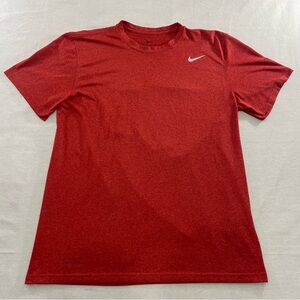 Nike Men's Athletic T-Shirt 718833-675 Light Dri-Fit Size L Short-Sleeve Red